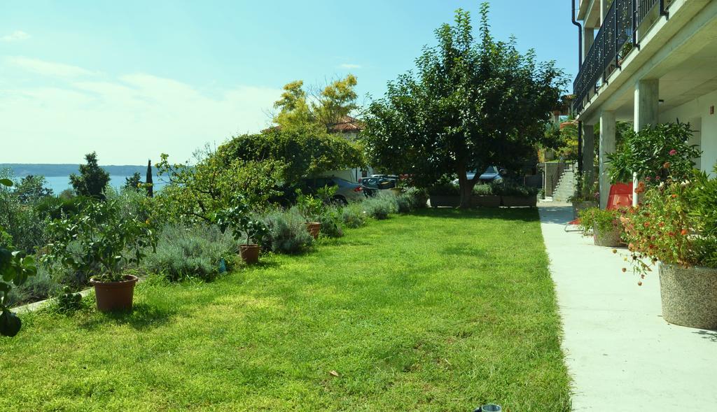 Apartments Ostanek Portoroz Bagian luar foto